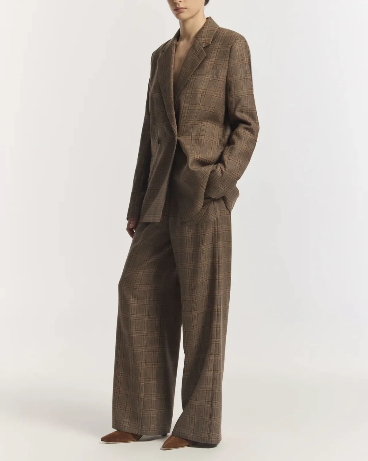 Suiting In Tapestry Suit Set Check Print & Brown Size 6 & 8 by Viktoria & Woods