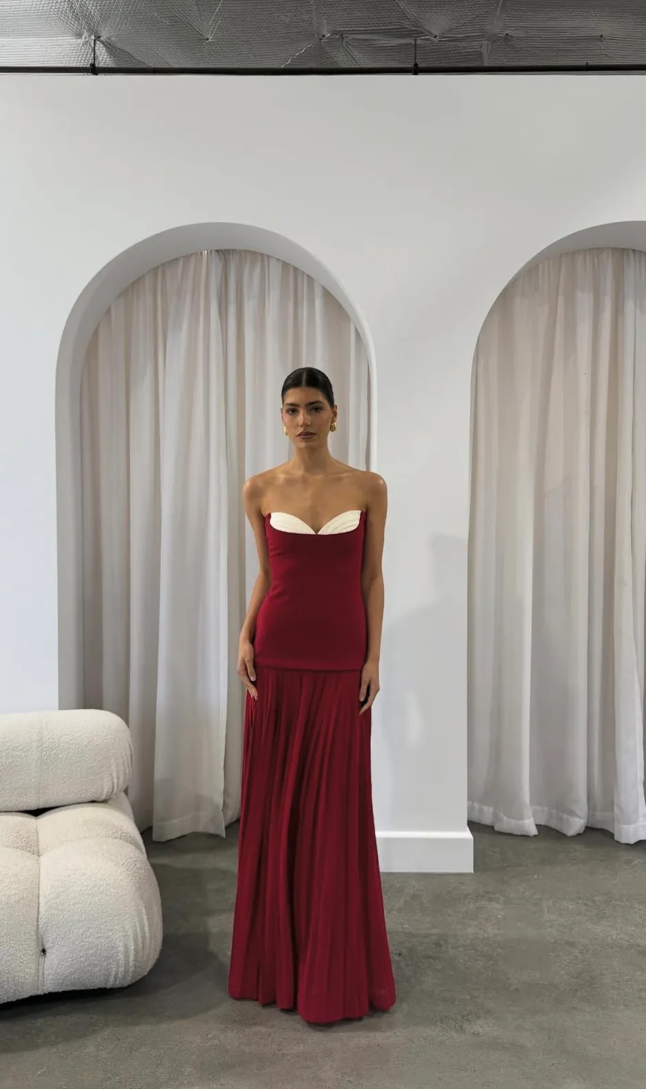 Nicolette Gown Dress Raspberry Red Size L / AU 12 by Jefre Sei: image 1 of 1